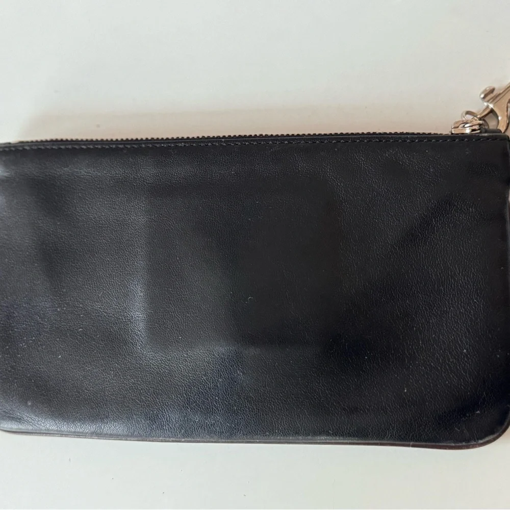 Vintage Coach 90s Y2K Black Leather Buckle Flap Women’s Wristlet Wallet